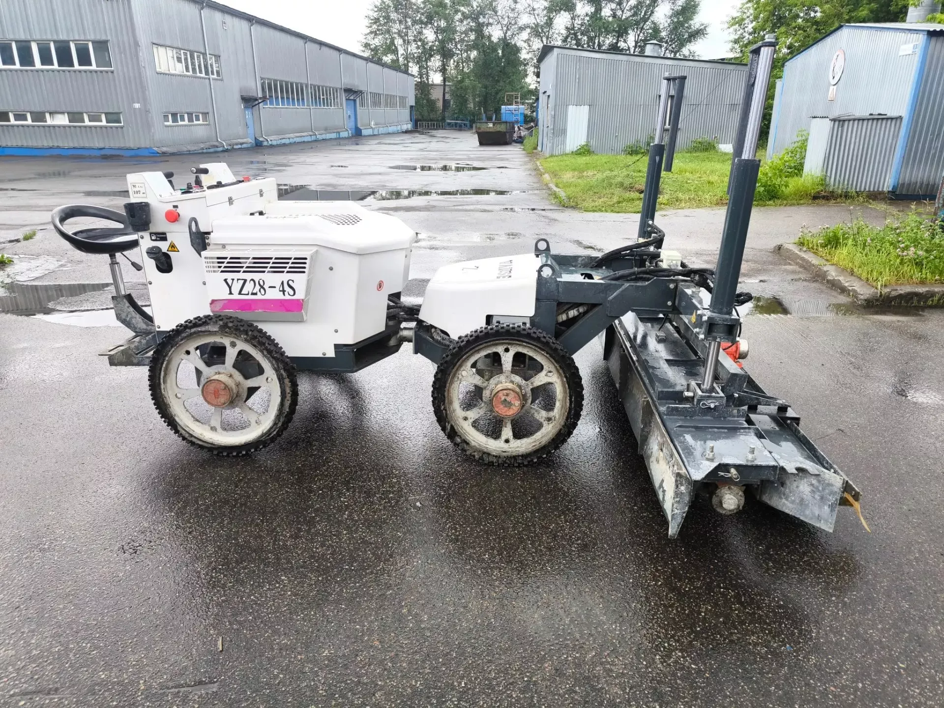 Лазерный бетоноукладчик Vanse YZ28-4S