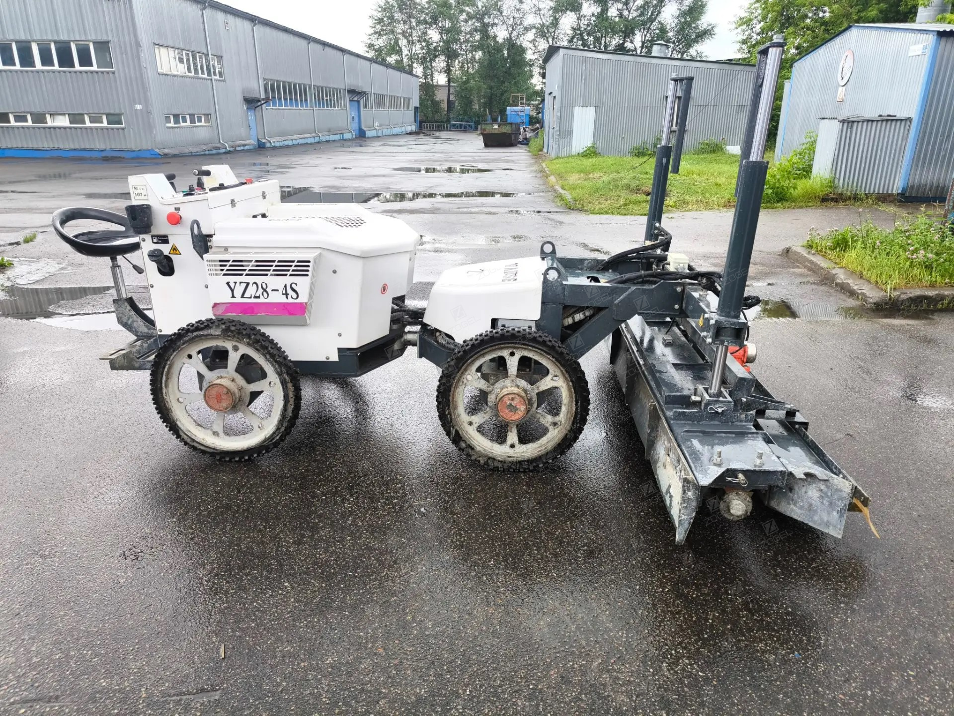 картинка Лазерный бетоноукладчик Vanse YZ28-4S 